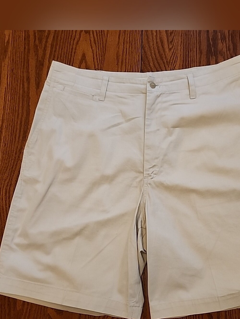 Vintage Era 80/90s Banana Republic Chino Safari Shorts Beige Khaki 9" Inseam